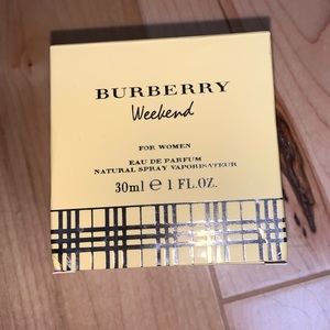 Burberry Weekend Perfume